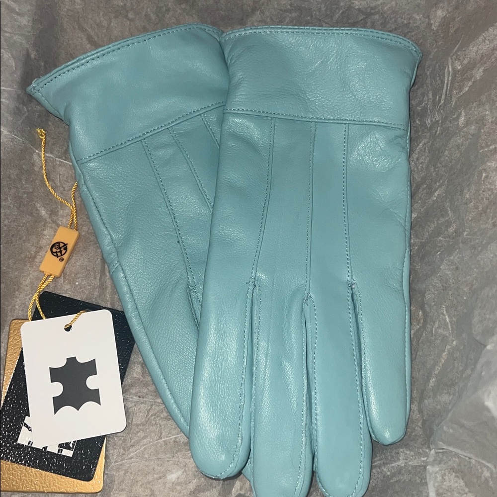 NEW - Genuine Leather Light Blue Gloves - Picture 2 of 5
